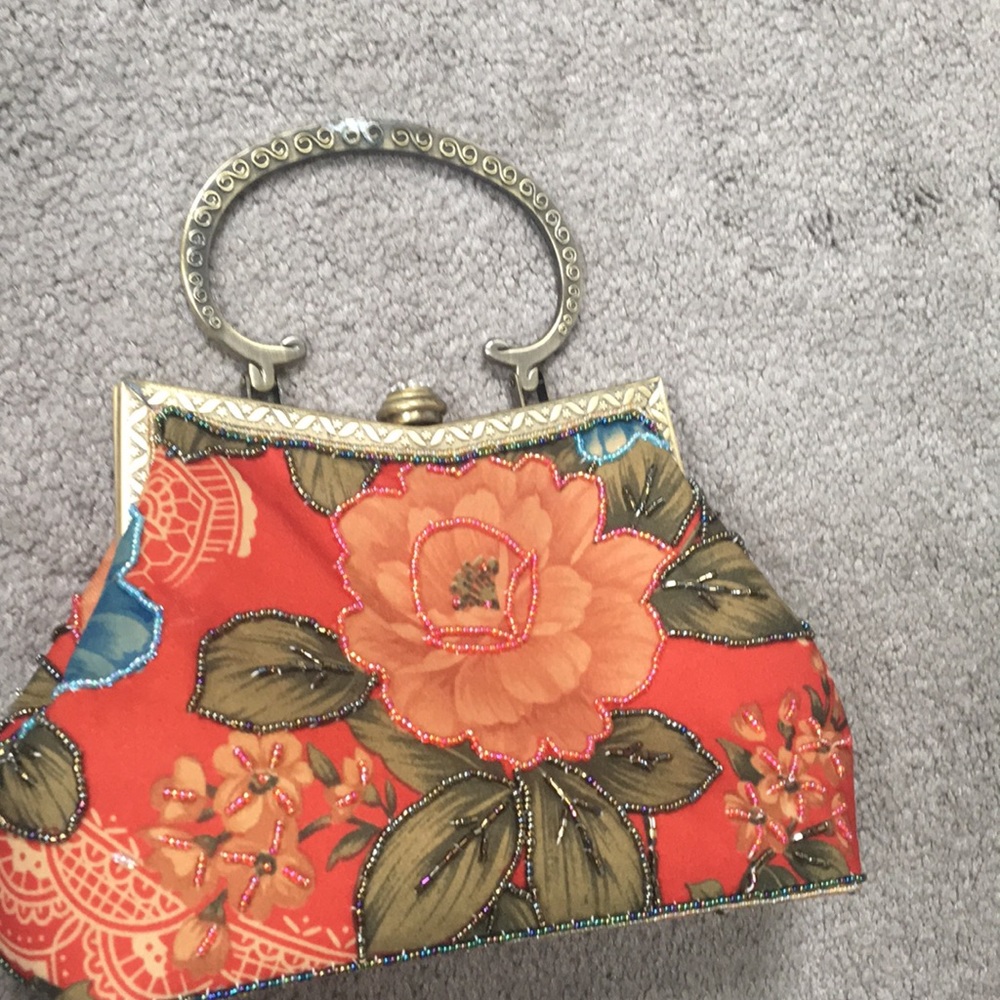 Cute evening bag/clutch with hand beading